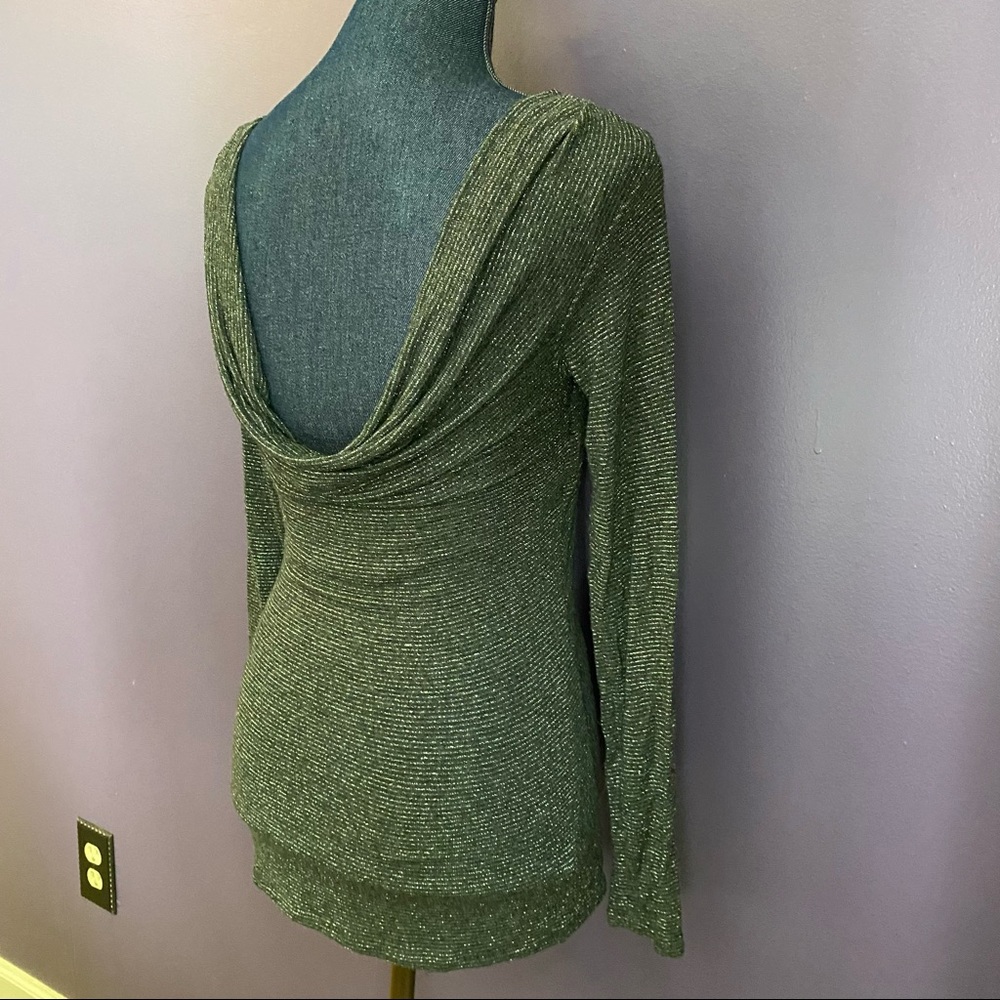4/$25 Red Haute Black and Silver Slouch Back Shirt Size S